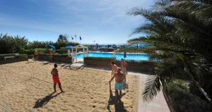 Orient & Pacific
