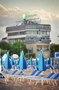 Holiday Inn