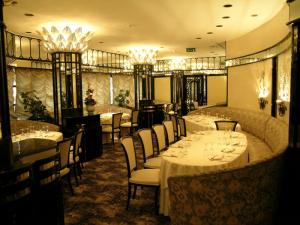 Holiday Inn